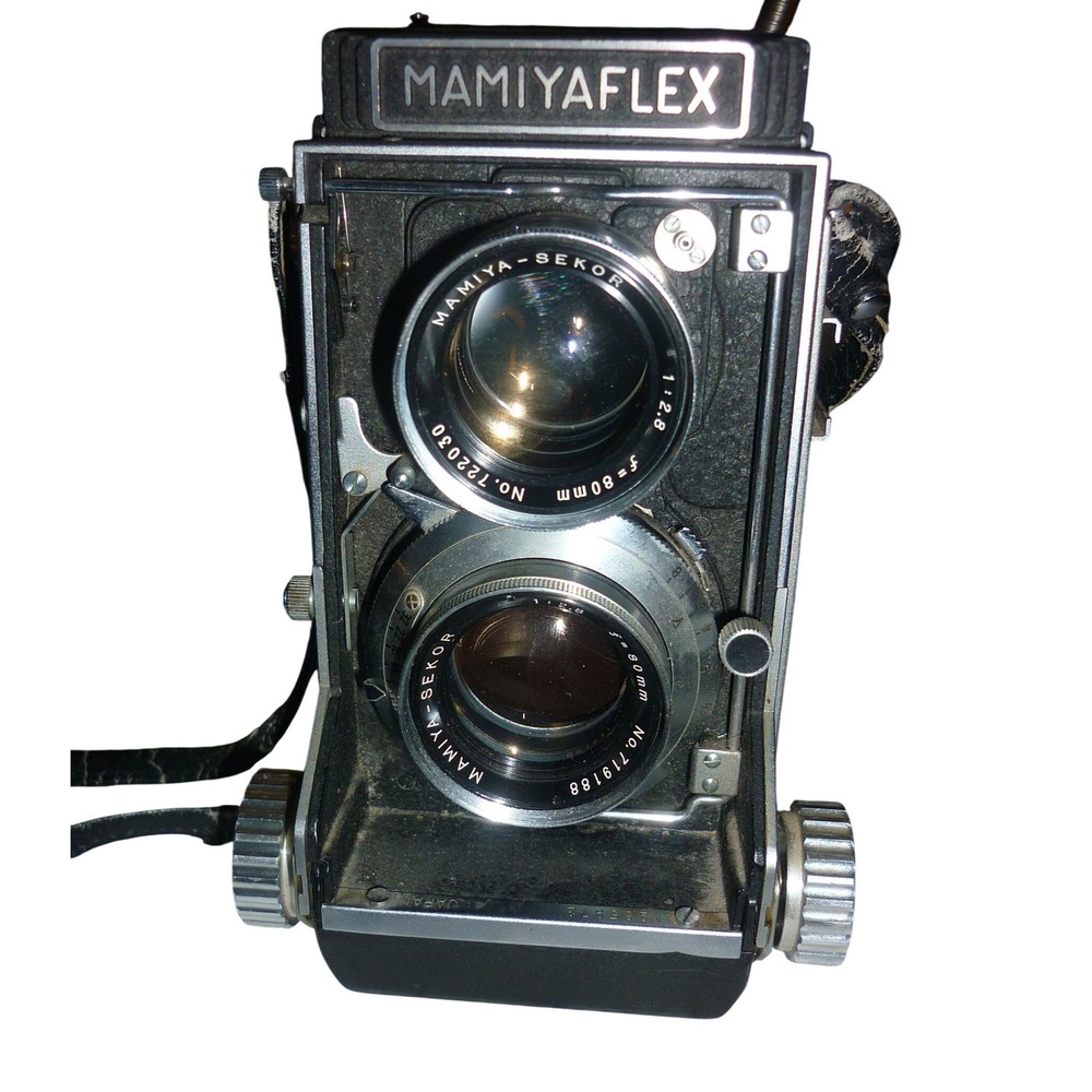 Vintage Mamiyaflex C2 Professional TLR Camera w/ 80mm f2.8 Mamiya-Sekor Lenses